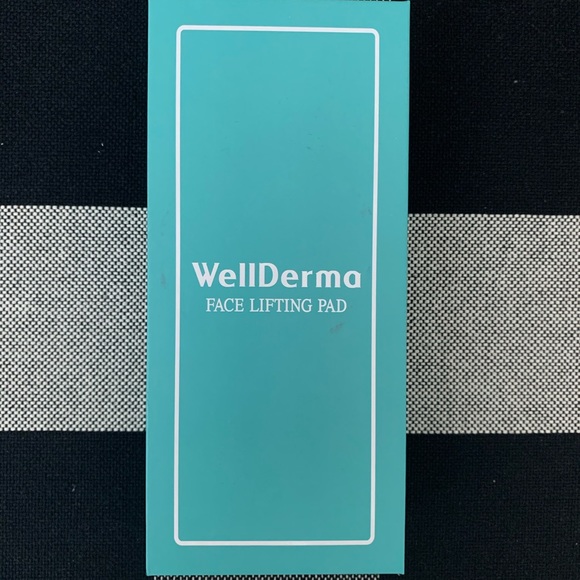 Wellderma Platinum-Coated Face Lifting Pad - Picture 6 of 9